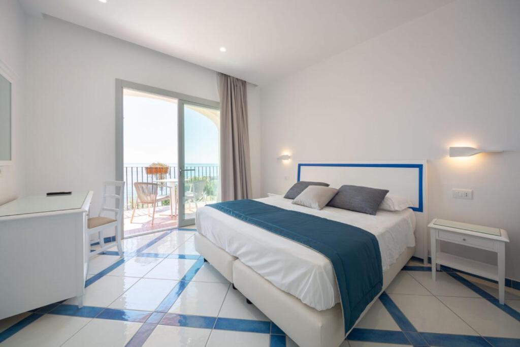 Hotel San Francesco Maiori Bagian luar foto