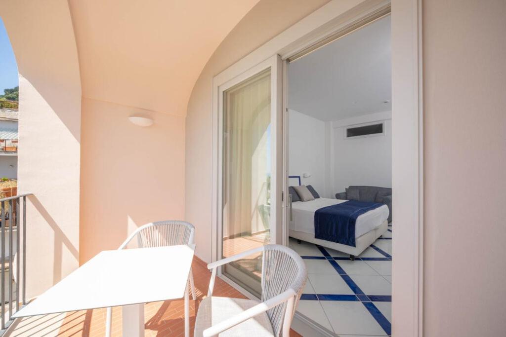 Hotel San Francesco Maiori Bagian luar foto