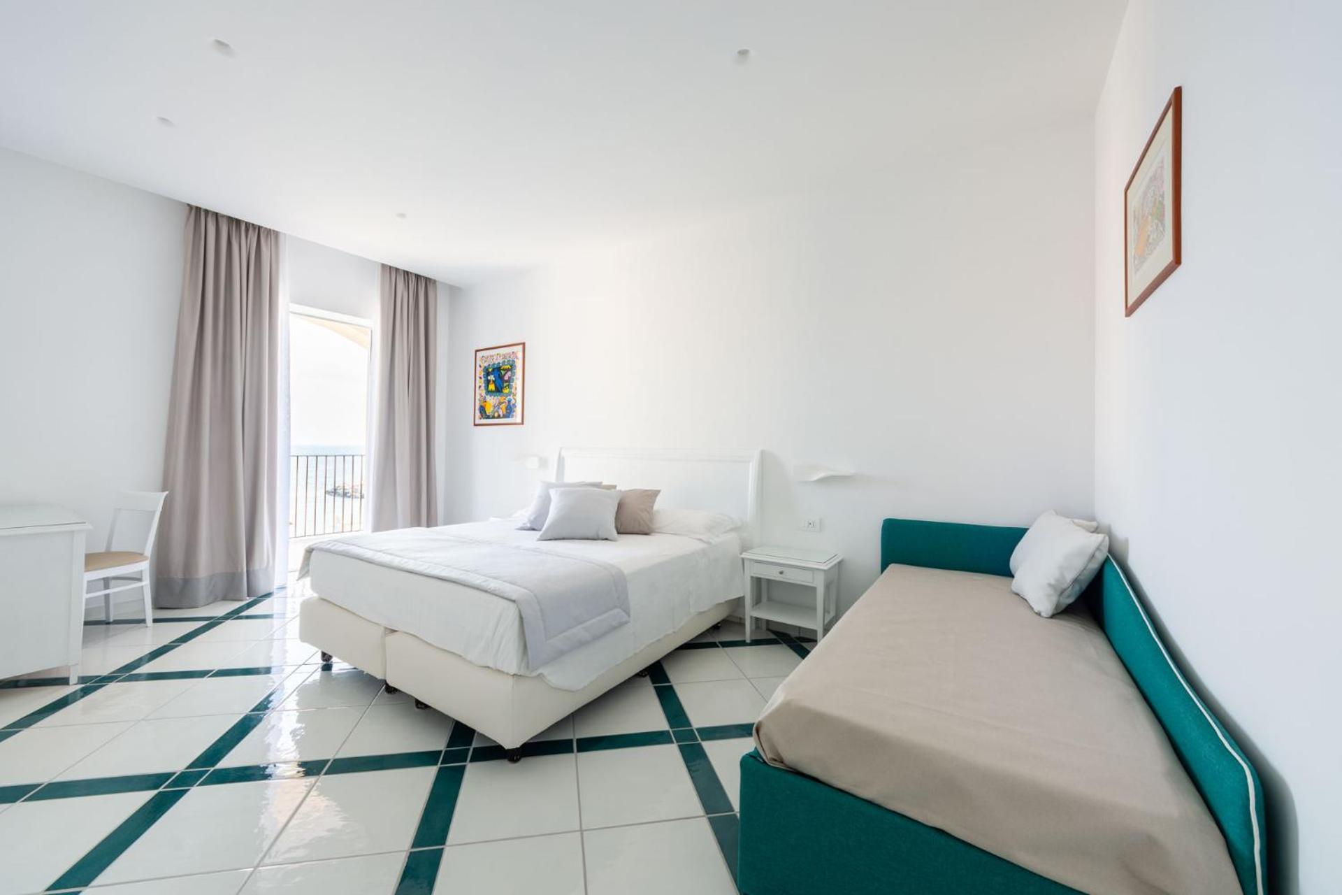 Hotel San Francesco Maiori Bagian luar foto