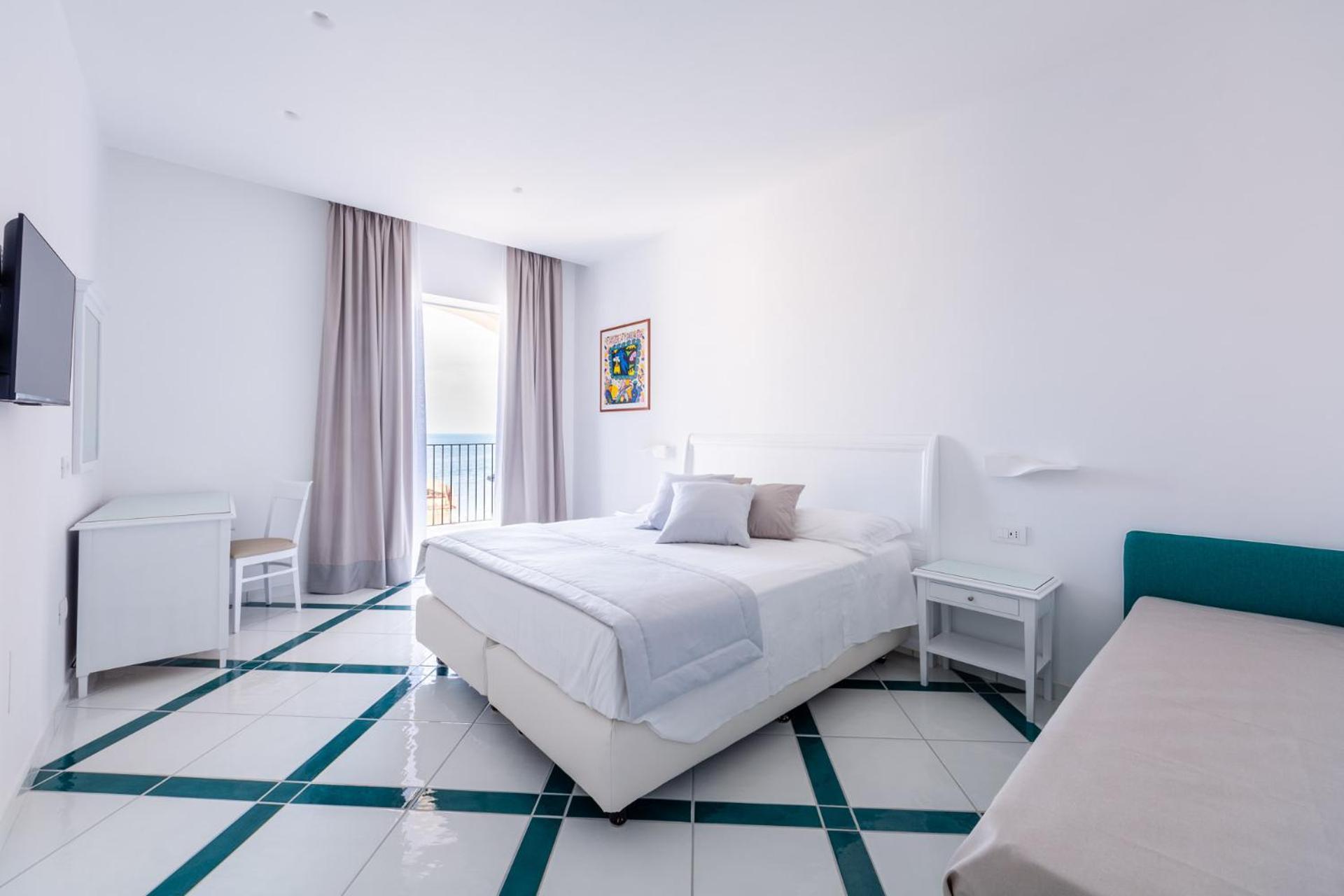 Hotel San Francesco Maiori Bagian luar foto