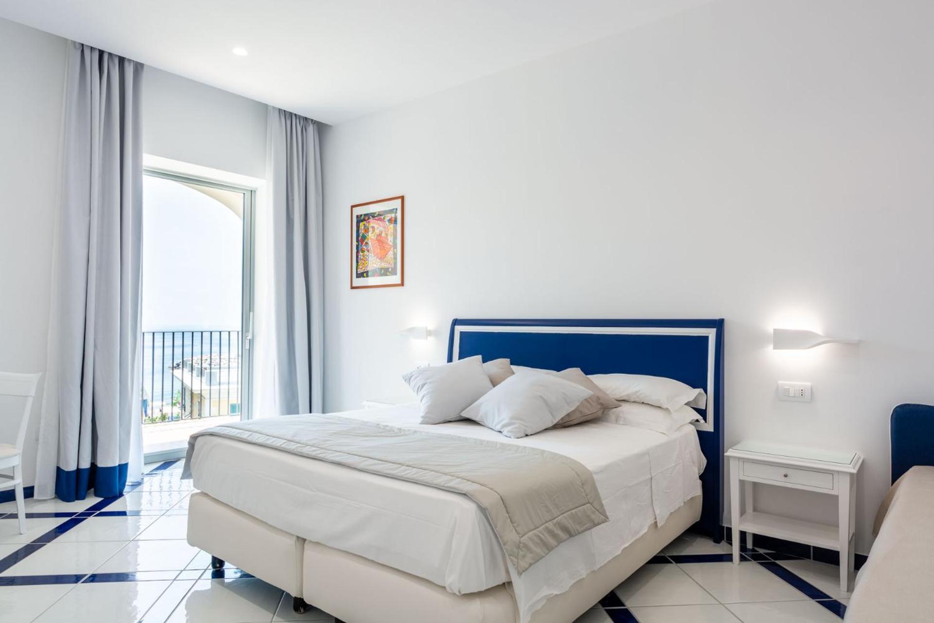 Hotel San Francesco Maiori Bagian luar foto