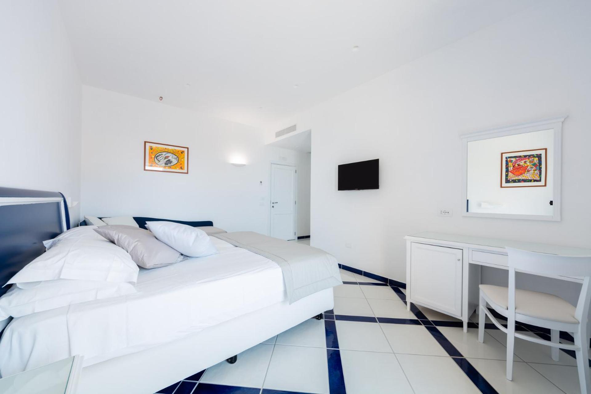 Hotel San Francesco Maiori Bagian luar foto